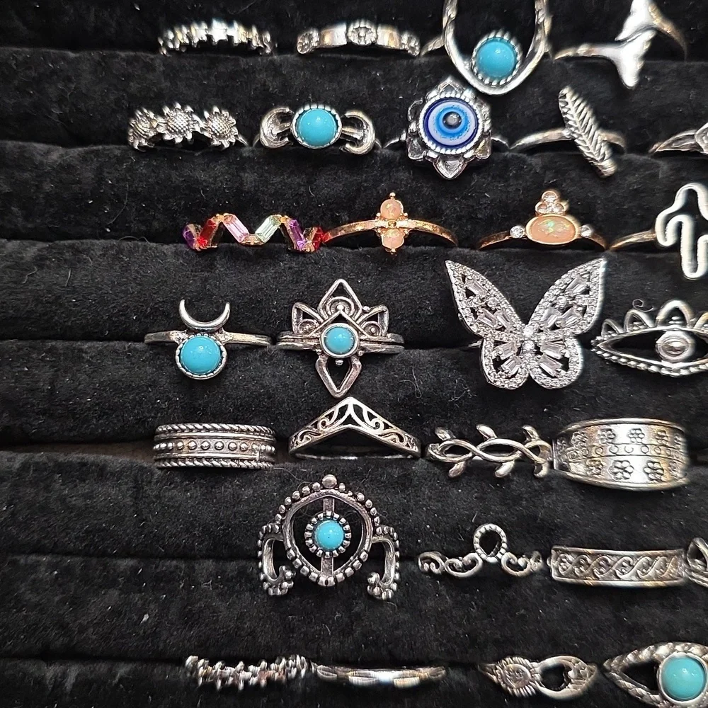 Lot of 30pcs fashion rings - Picture 2 of 3